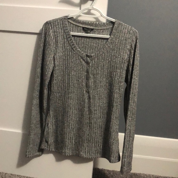 SHEIN long sleeve, shiny material - Picture 1 of 1